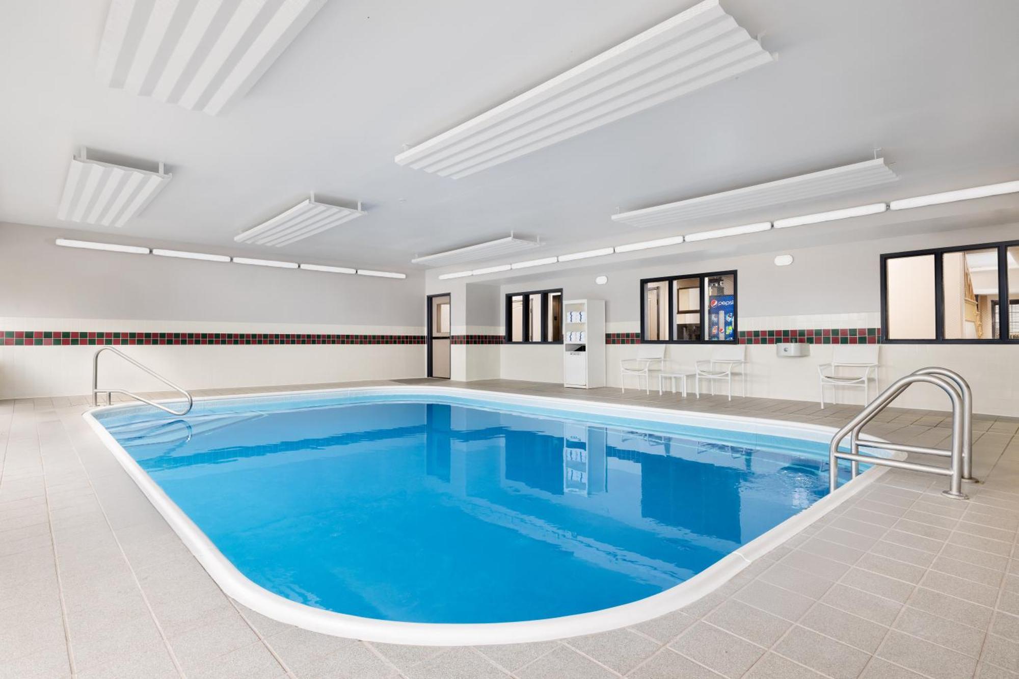 Country Inn & Suites By Radisson, Springfield, Oh Экстерьер фото